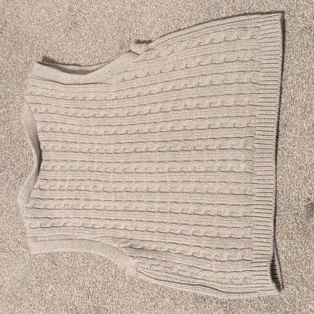 Abercrombie & Fitch Light Gray Cable Knit Cardigan Vest Size Medium - Picture 7 of 7